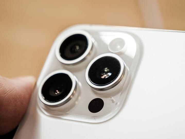 超広角カメラは最高4800万画素だって… iPhone 16シリーズのウワサ