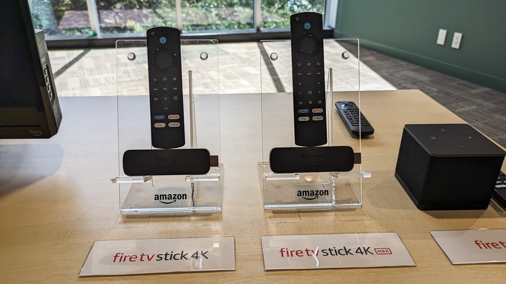 「Fire TV Stick 4K」「Fire TV Stick 4K Max」の第2世代が出荷開始 Maxにはアート作品やウィジェットを表示できる「アンビエントディスプレイ」機能を追加