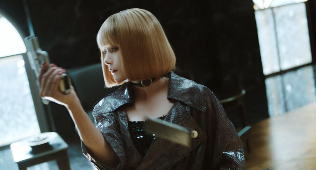 真木よう子が美しすぎる元殺し屋・アデルを熱演！ 華麗なアクションもこなす“若さと美貌を維持する秘訣”とは？