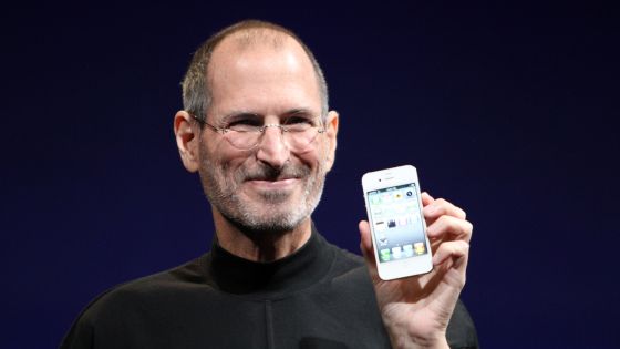 すでに亡くなっているはずのスティーブ・ジョブズの名前で今もAppleが特許を出願し続けている