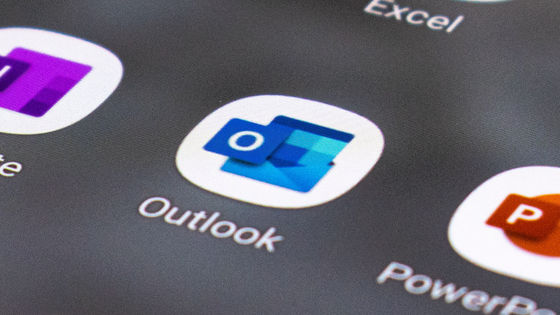 新しいOutlookはユーザーの資格情報をMicrosoftのサーバーに送信している