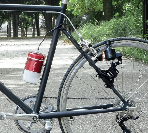 自転車を漕げば充電できるチャージマン。これは電気の味方だ…