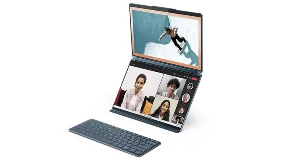 Lenovoの2画面PC「Yoga Book 9i Gen 8」は抜群の操作感