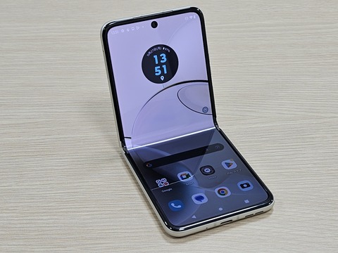 折りたたみスマホの価格破壊！10万円以下で購入できる「motorola razr 40」を試す。FeliCaにも対応したSIMフリーモデル【レビュー】