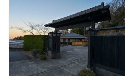 愛知・蒲郡温泉の「隠れ家」に、バレルサウナ付きメゾネットタイプなど全9室をオープン
