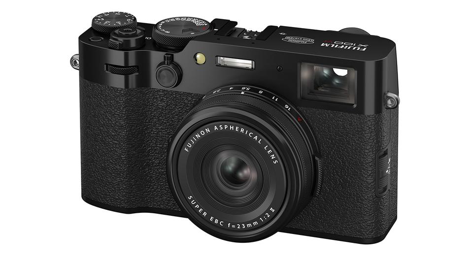 手ぶれ補正を獲得した「X100VI」は、スナップキングに近づいた