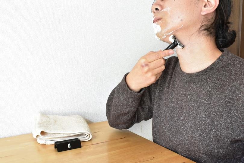 肌の曲面に合わせて刃が動く次世代カミソリ「OneBlade」を使ってみた