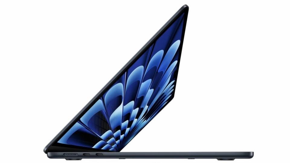 M3 MacBook Airの最安モデルはSSD速度が上がってパフォーマンス向上