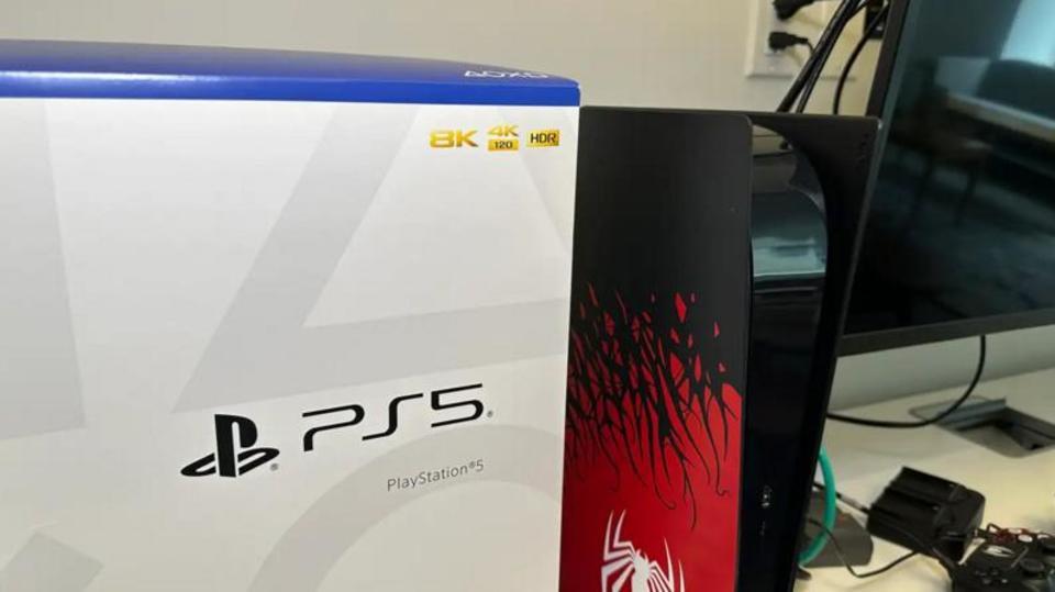 PS5のパッケージから「8K」ロゴが消えてるらしい