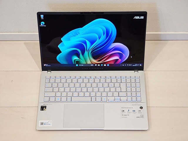 Copilot+ PCをいち早く体験！練されたデザインのノートパソコン「ASUS Vivobook S 15 S5507QA」レビュー