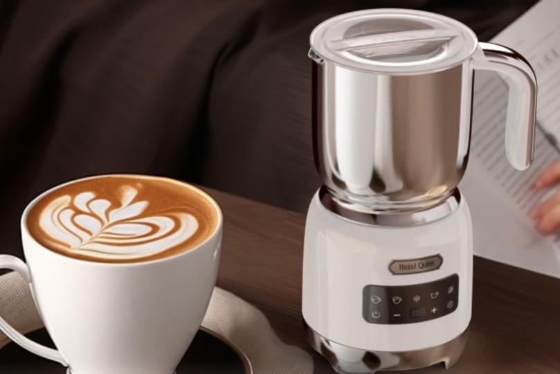 コーヒータイムをリッチに。全自動ミルクフォーマーなら、ふわふわなミルクがボタン1つでできるよ