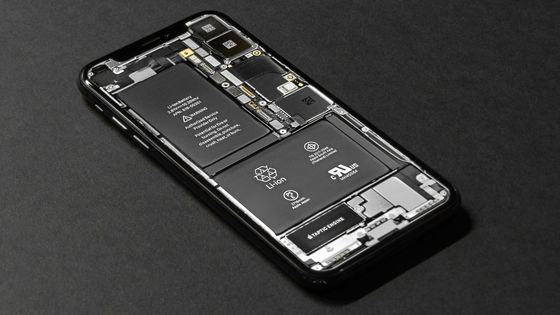 AppleがiPhoneのバッテリー交換を簡素化するため電気誘導接着剤剥離技術をiPhone 16で導入か、EUの規則準拠が理由