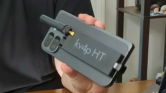 スマホをアマチュア無線トランシーバーに変身させる「kv4p HT」