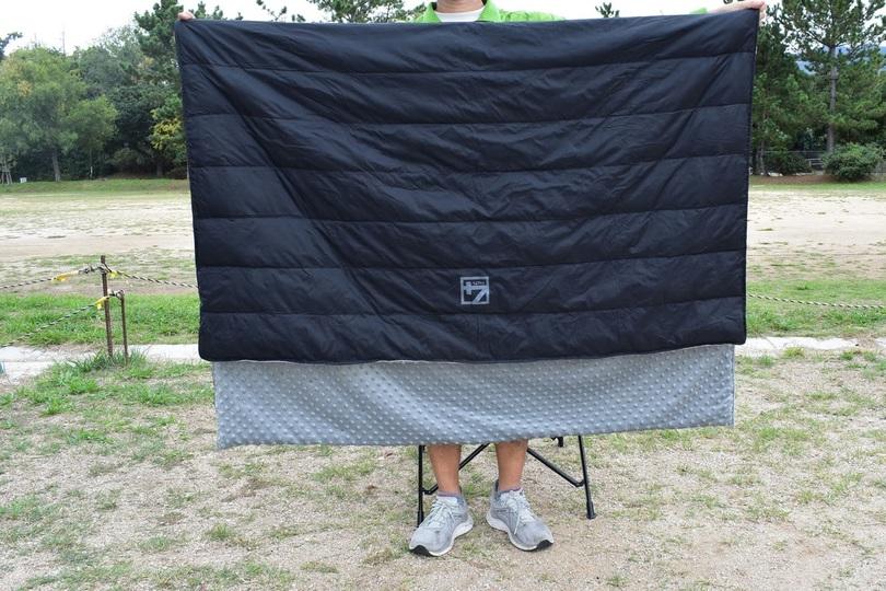 宇宙服技術が生んだ薄型ブランケット「ULTRA DOWN BLANKET」を使ってみた