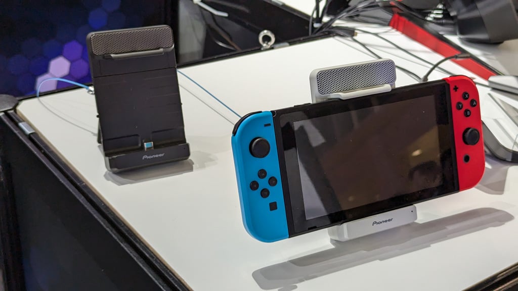 パイオニアがNintendo Swithをラウドで広がりのあるサウンドにするポータブルゲーミングスピーカーを出展：TGS2024