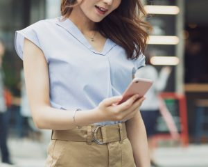 「女性がつい好意を抱いてしまう男性からのLINE」に共通している5つの特徴――大反響ニュース傑作選