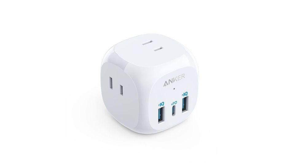 コンセント足りない問題を解決。Ankerのサイコロ型充電器が1,750円 #Amazonプライム感謝祭