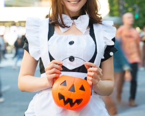 ハロウィンの苦い思い出。露出度が高いコスプレをした彼女に“ドン引き”して…