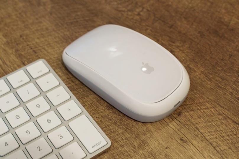 Apple純正Magic Mouseをワイヤレス充電しながら使えるマウスケース「yi-G Mouse」