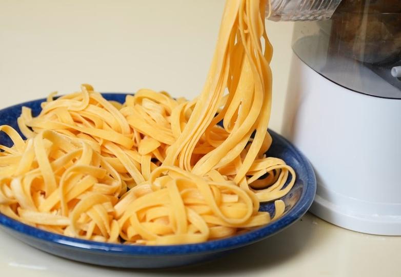 ボタン1つで生パスタができる全自動生パスタメーカーがもうすぐ終了