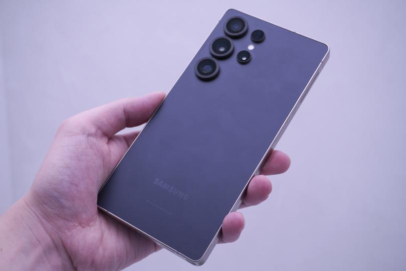 「Galaxy S25 Ultra」を触ってきた。AI搭載で頼れるパートナーに進化