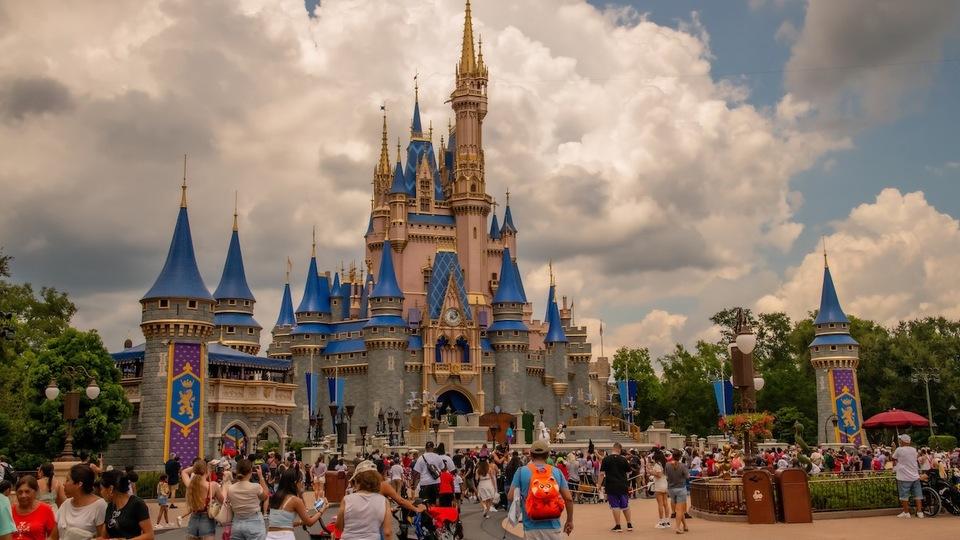 米ディズニーランドの「ホーンテッドマンション」、呪われた花嫁に新しい設定