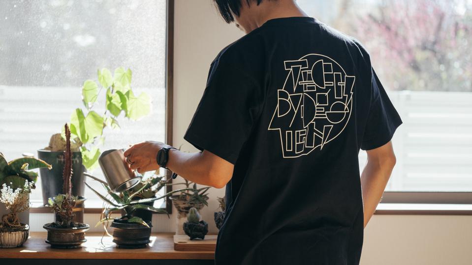 ギズモードロゴが載った唯一のTシャツ。出ました