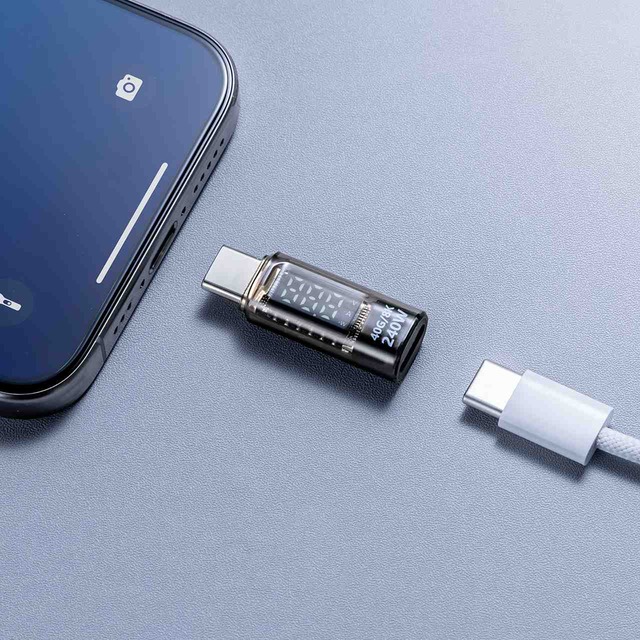 ケーブルに取り付けるだけで、充電状況を把握できる！PD240W対応のType-C変換アダプタ