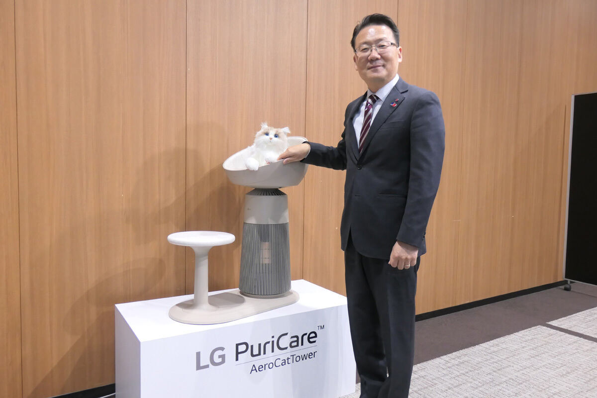 猫好きが多い日本へ最優先で販売、猫の体重を自動で測れるLGの空気清浄機