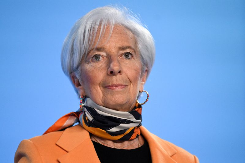 ユーロ、ドル代替の「現実的な選択肢」 金融・安保強化で=ECB総裁