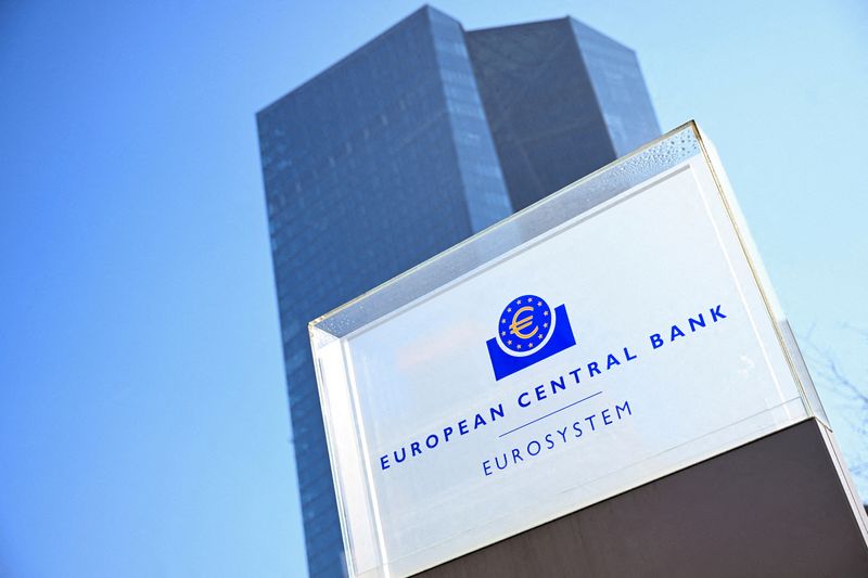 アングル:ECB、利下げを今夏に一時停止か