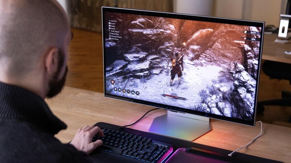 サムスンの3Dモニター「Odyssey 3D」。君に先物買いする勇気はあるか?