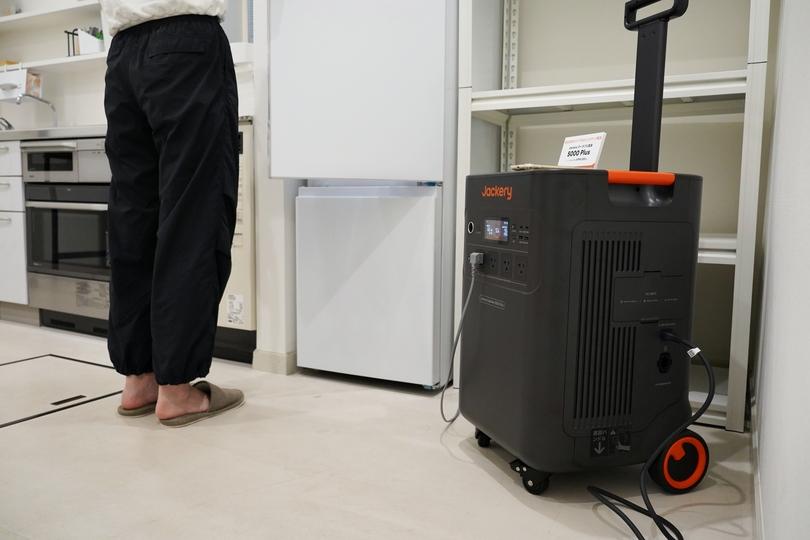 人類は停電も克服したようだ。工事不要、数日分の電力を賄える「ポタ電」