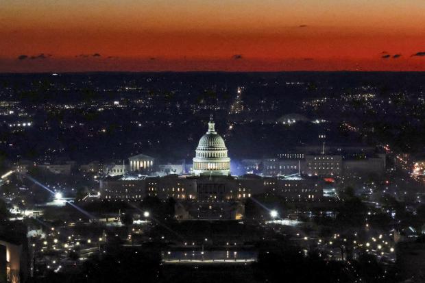 米減税法案、議会を通過 10年間で財政赤字490兆円増