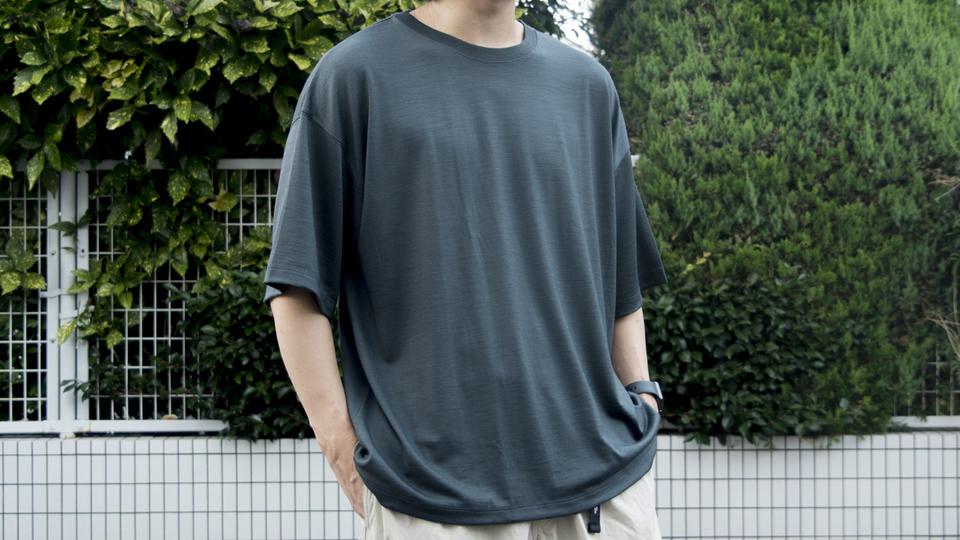 オーバーサイズでさらっと着こなしたいワイルドシングスのメリノウールT