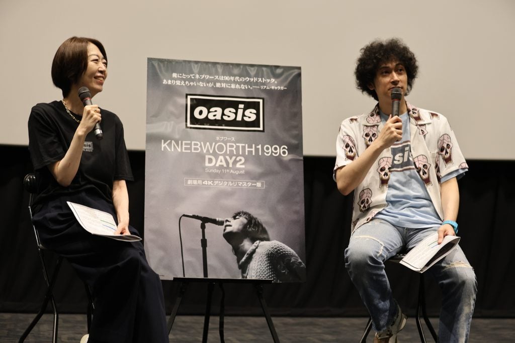「1996年と2025年の彼らをぜひ見比べて」みの&粉川しのが『オアシス|ネブワース1996:DAY2 Sunday 11th August』を語る