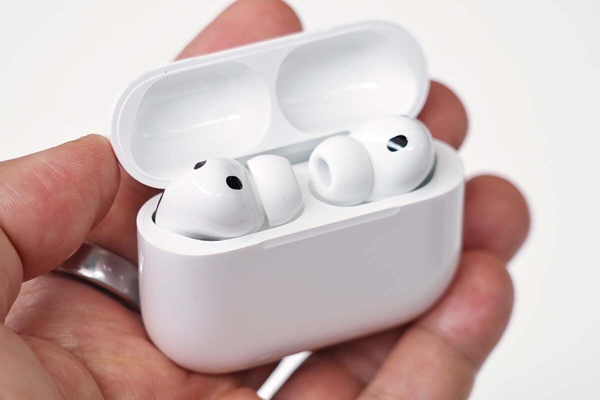 装着感を高めつつ、リアルタイム翻訳も可能に! 「AirPods Pro 3」過去最大の機能向上