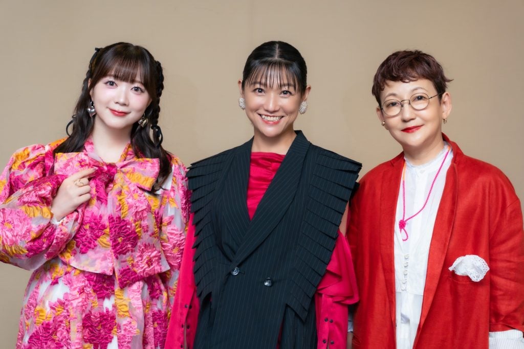 ある金曜日、4人が入れ替わって大混乱!『シャッフル・フライデー』日本版声優 小笠原亜里沙&唐沢潤&伊藤彩沙インタビュー「家族からもらった大切な言葉」は?