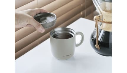 猫舌でも飲みやすいマグに落ち着いた新色を追加、ドウシシャから