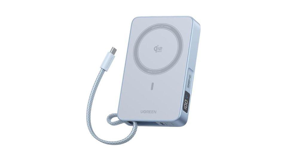これが新世紀のモバイルバッテリーか。充電速度がまた加速
