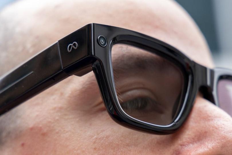 Ray-Banのスマートグラスなら、見たものをすぐ買えちゃう?