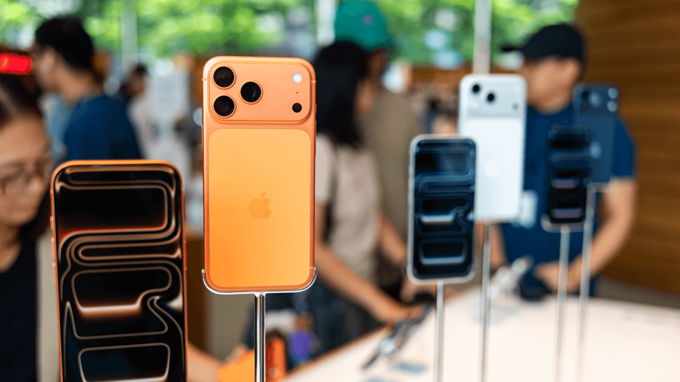 世界のスマホ、4台に1台はiPhoneだった