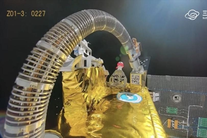 ついに宇宙で衛星に給油。中国発のしなやかロボットアームが未来を変える