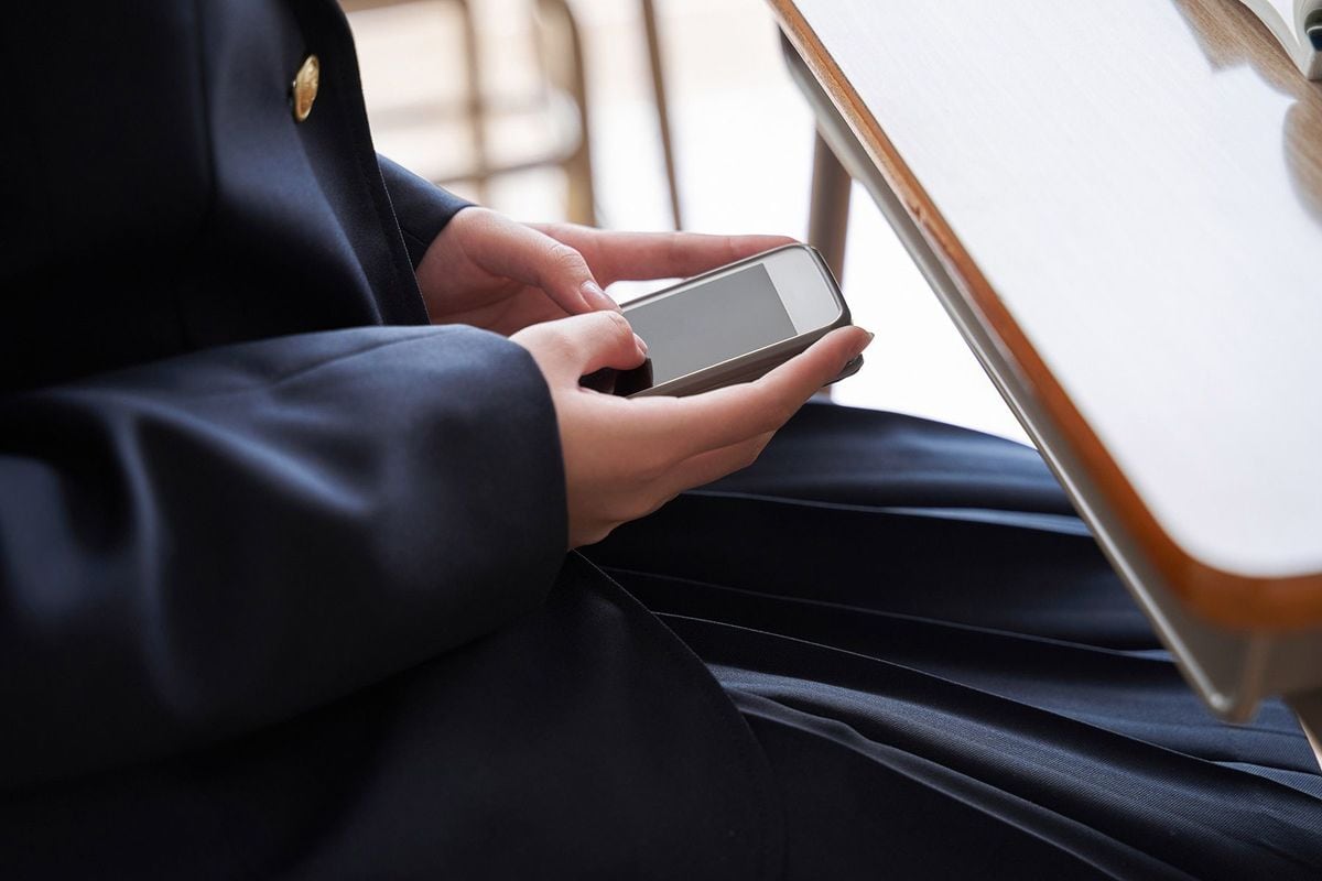 そりゃ教員不足が進むわけだ…生徒同士のSNSトラブルに保護者が教師に強要した”まさかの行動”