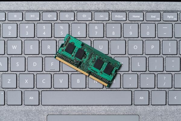Windows 11アップデートで動作速度を向上、8GB以下のPCで大きな効果